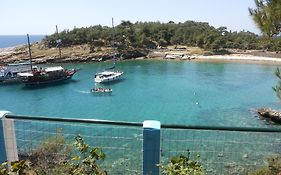 Gorgona Rooms
